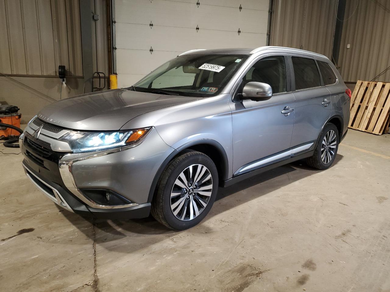 MITSUBISHI OUTLANDER 2019