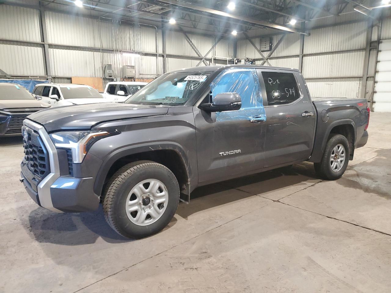 TOYOTA TUNDRA CRE 2024