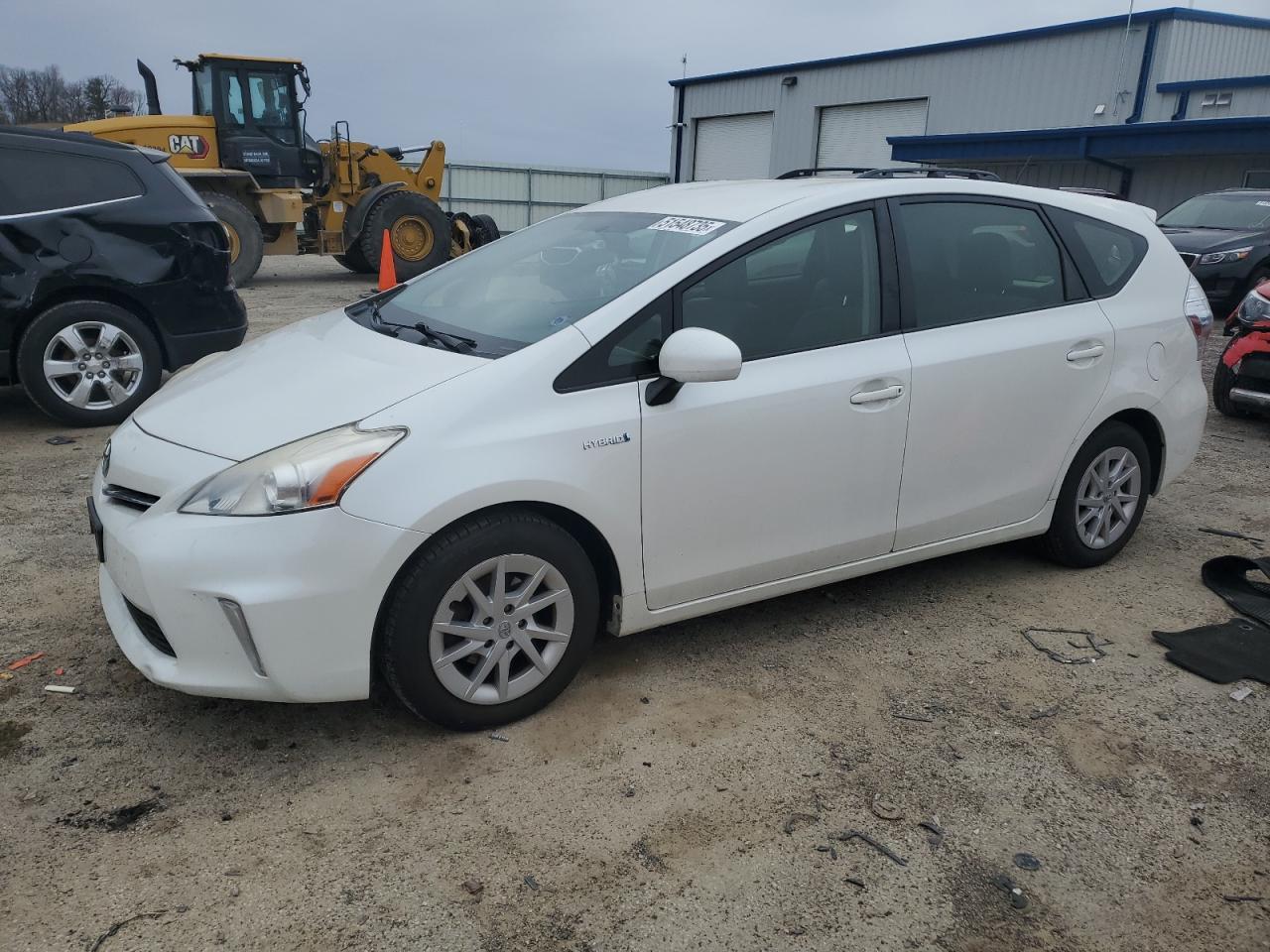 TOYOTA PRIUS V 2012