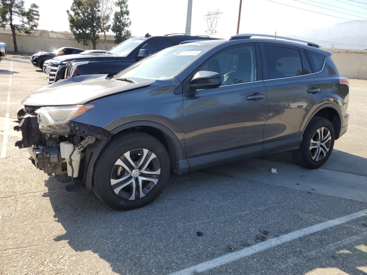 TOYOTA RAV4 LE 2017