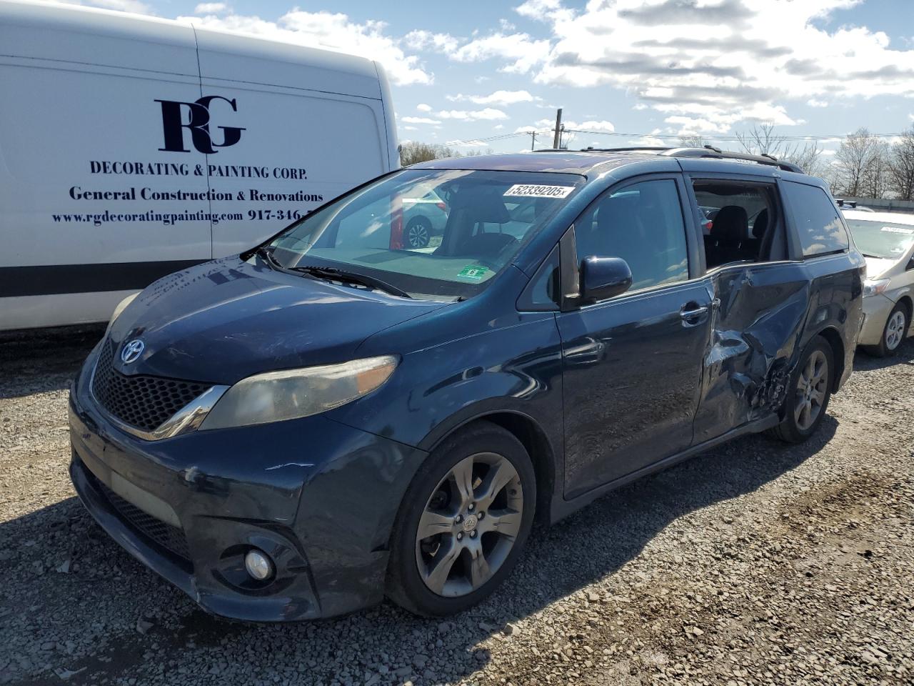 TOYOTA SIENNA SPO 2012