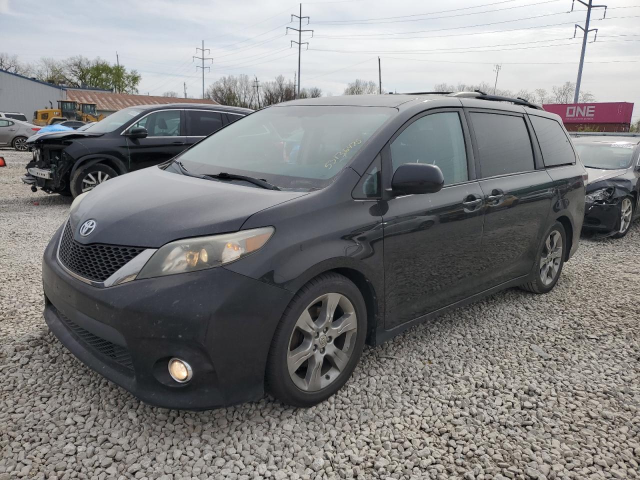 TOYOTA SIENNA SPO 2012