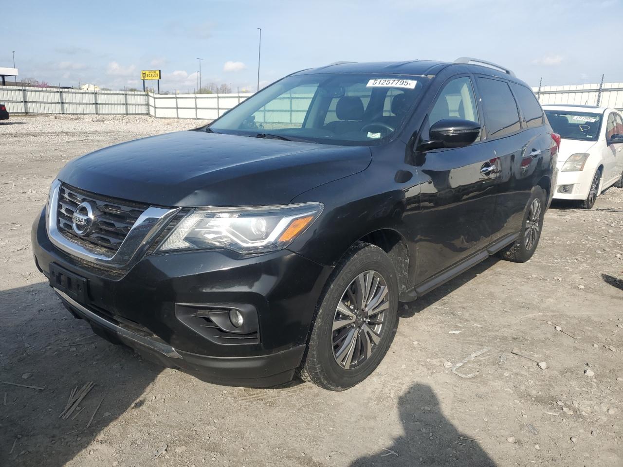 NISSAN PATHFINDER 2018