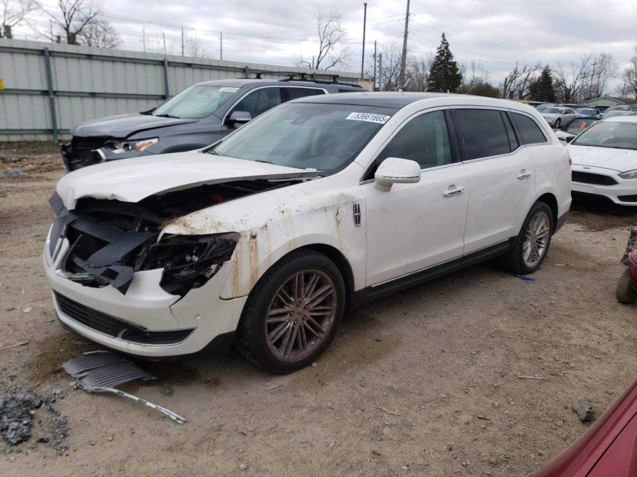 LINCOLN MKT 2013