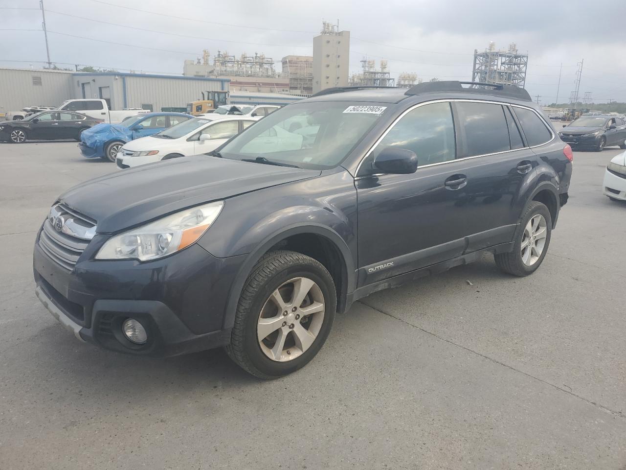 SUBARU OUTBACK 2013