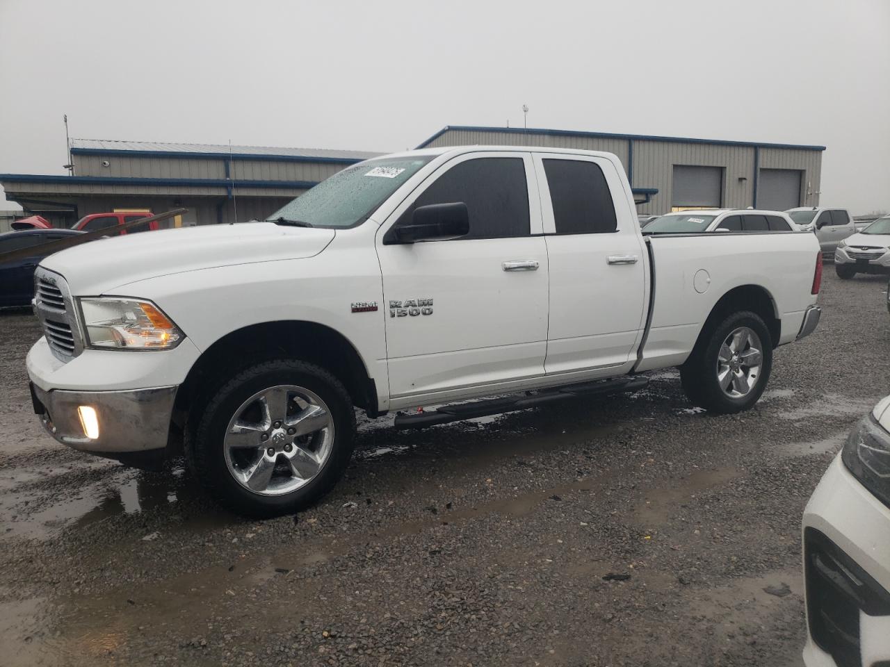RAM 1500 SLT 2015