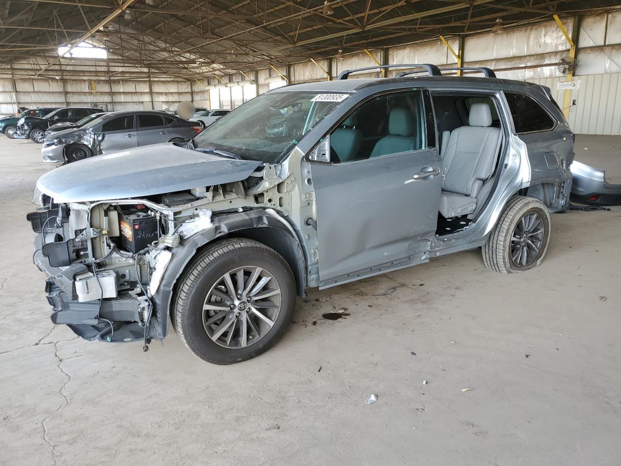 TOYOTA HIGHLANDER 2019