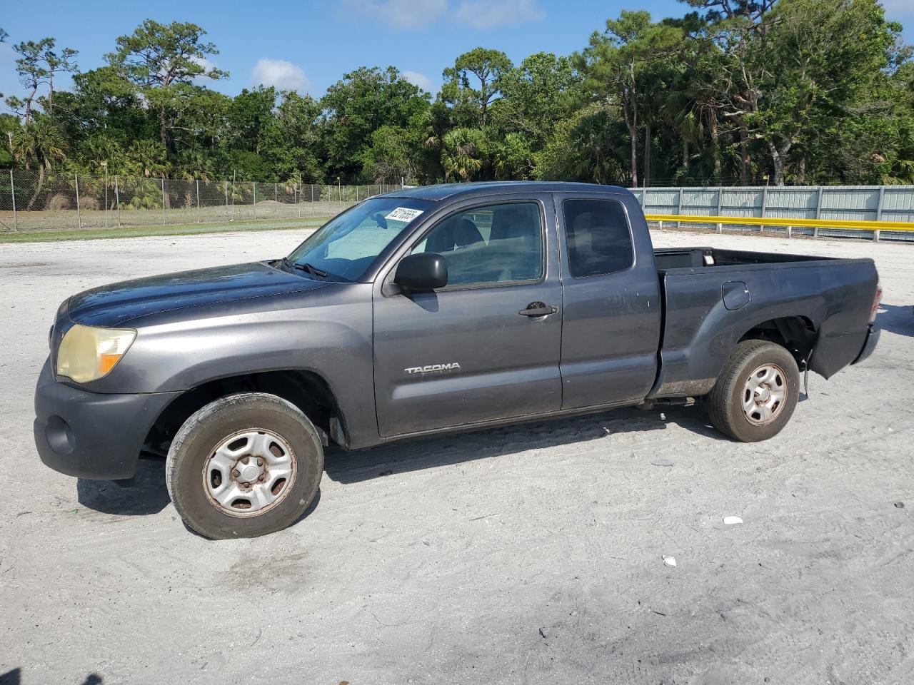 TOYOTA TACOMA ACC 2011
