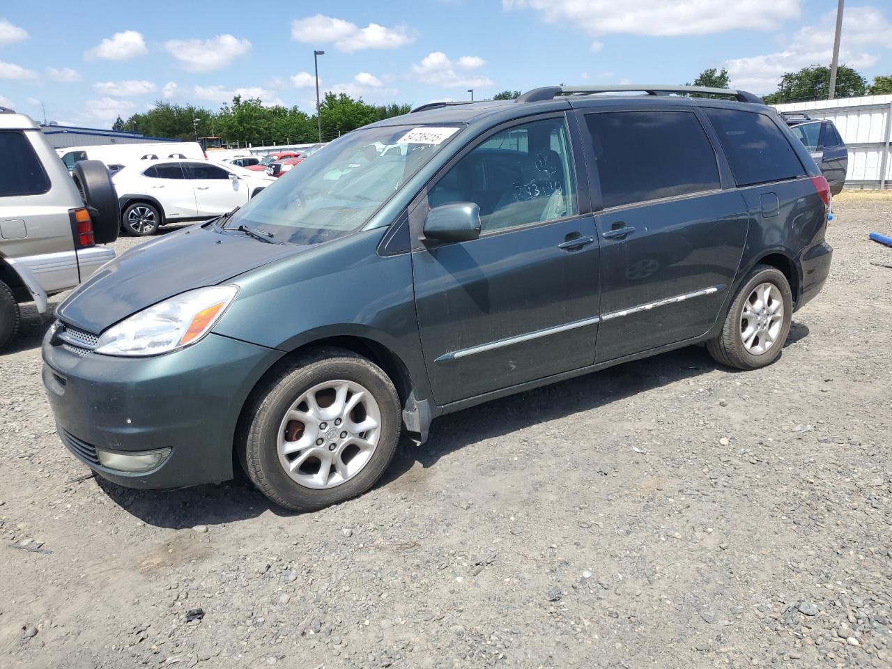 TOYOTA SIENNA XLE 2005