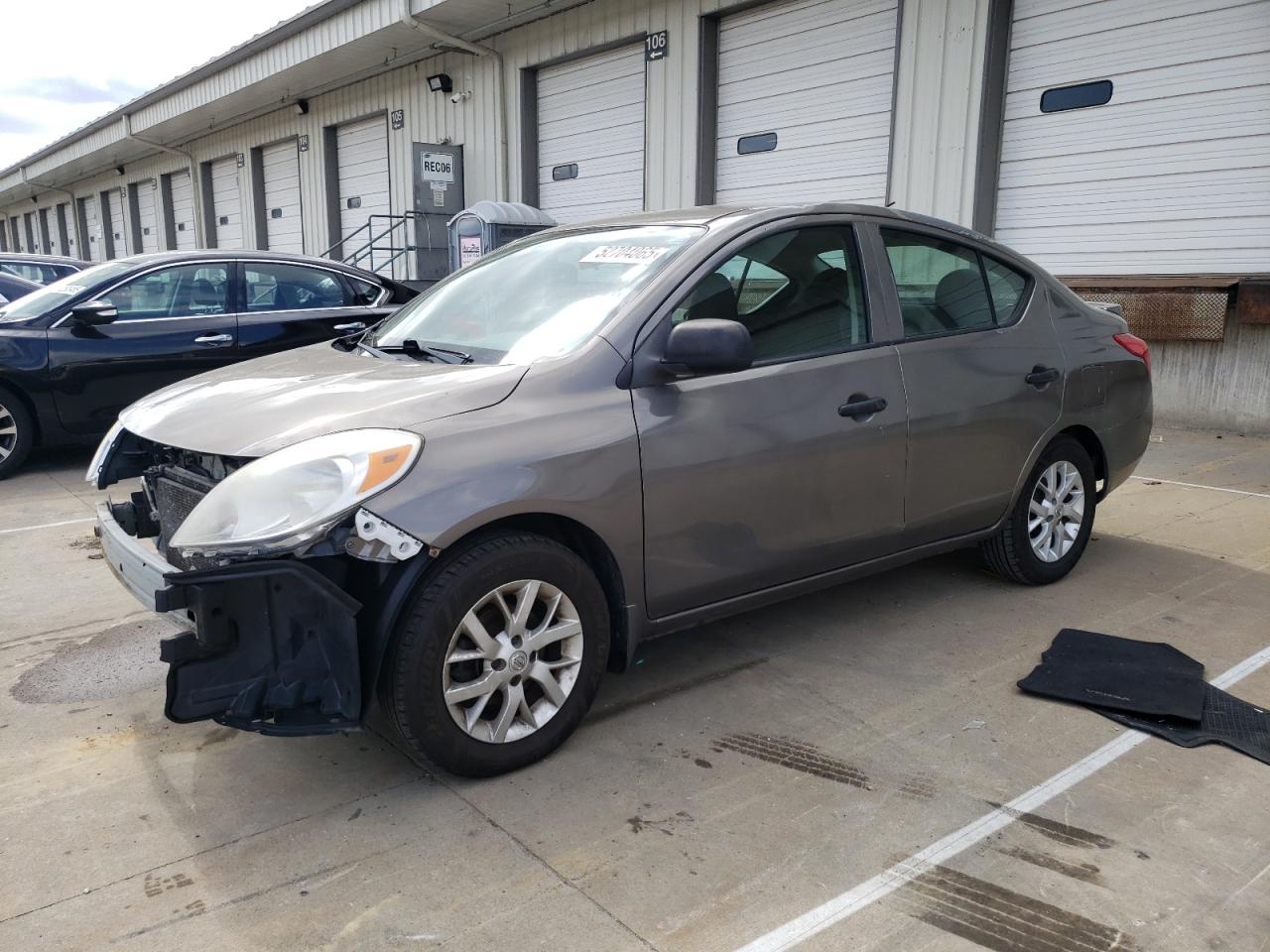 NISSAN VERSA S 2014
