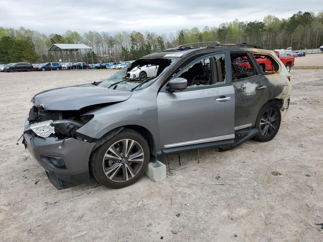 NISSAN PATHFINDER 2020
