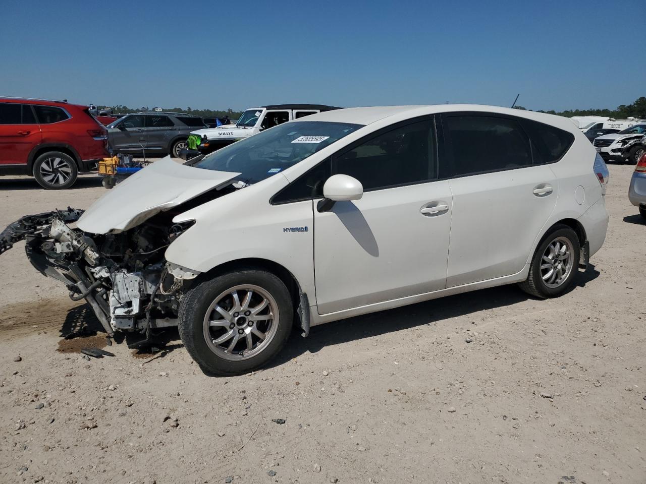 TOYOTA PRIUS V 2012