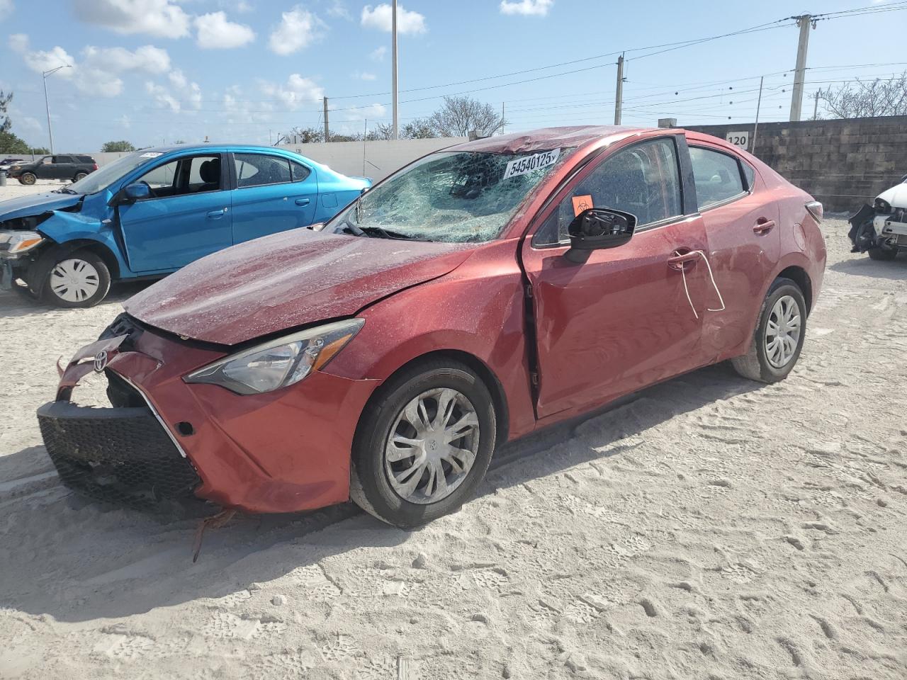 TOYOTA YARIS L 2019