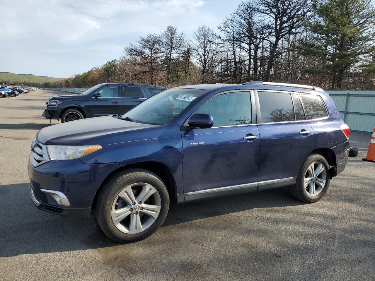 TOYOTA HIGHLANDER 2013