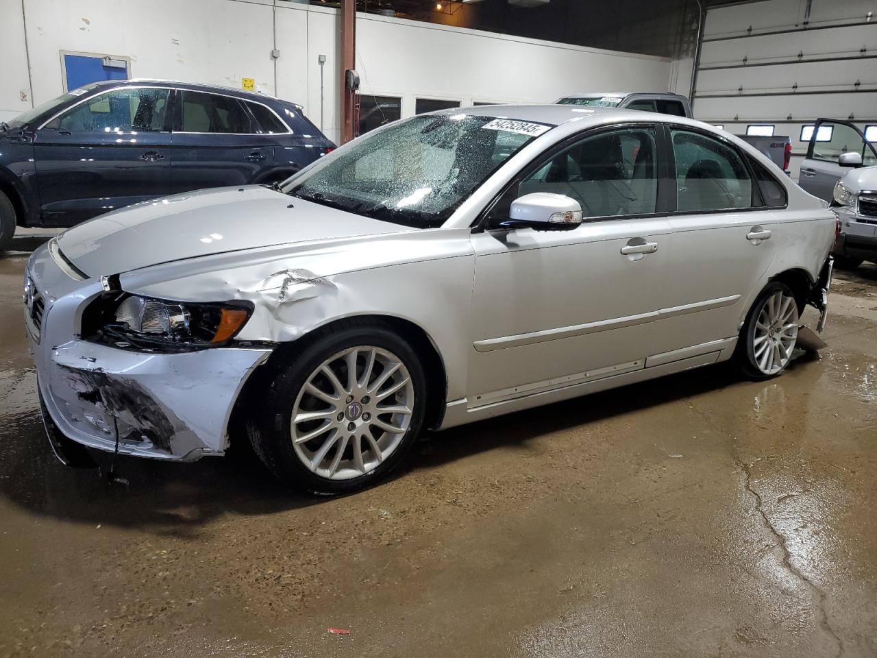 VOLVO S40 T5 2011