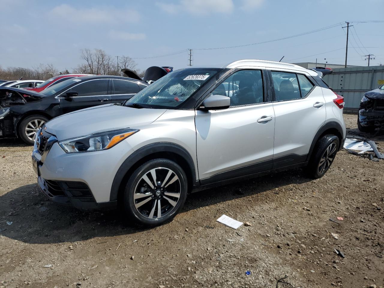 NISSAN KICKS SV 2020