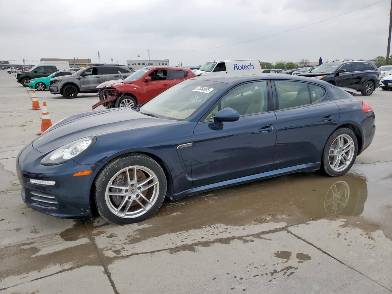 PORSCHE PANAMERA 2 2014