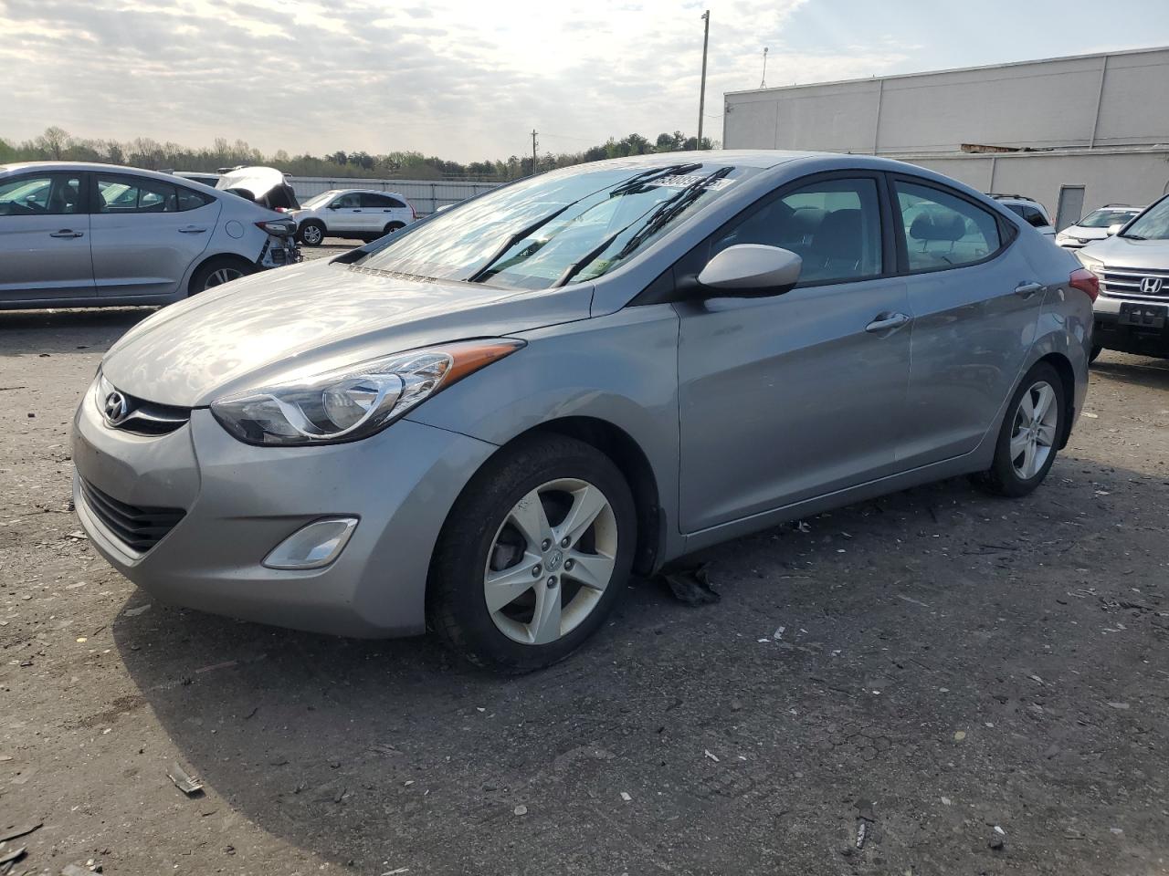 HYUNDAI ELANTRA GL 2013