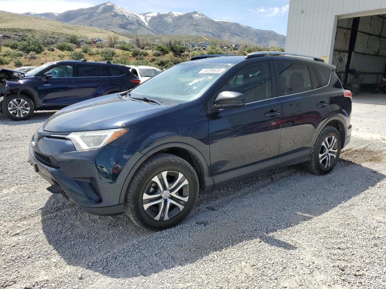 TOYOTA RAV4 LE 2017