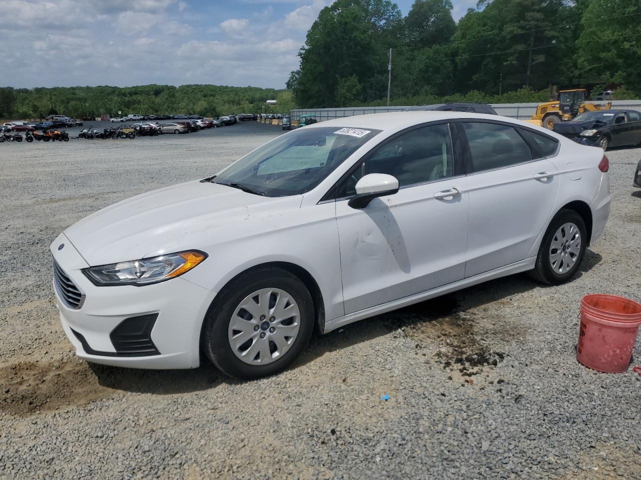 FORD FUSION S 2019