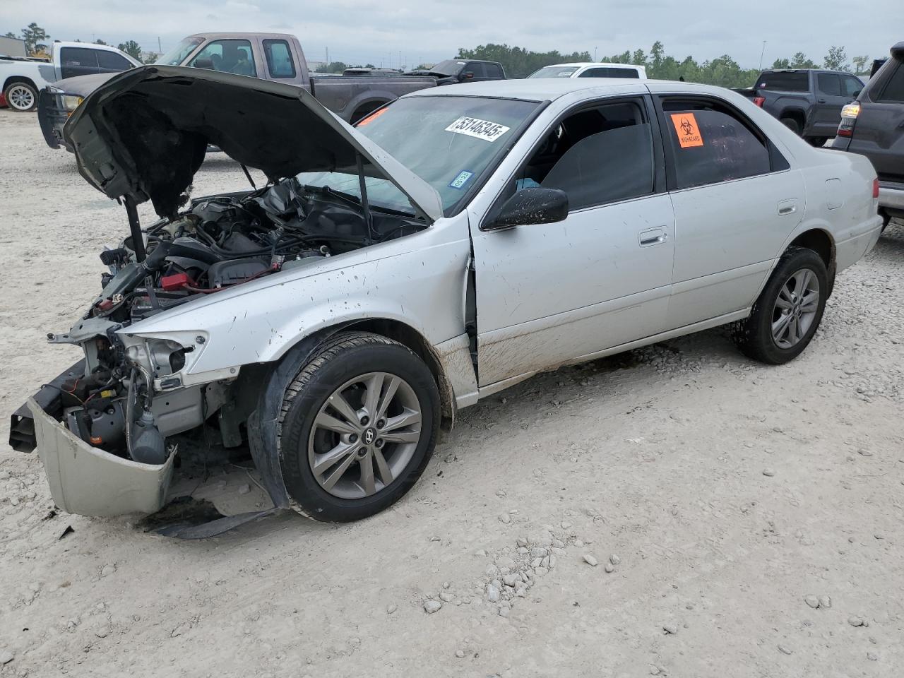 TOYOTA CAMRY CE 2001