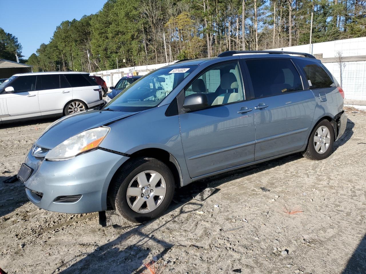 TOYOTA SIENNA 2010
