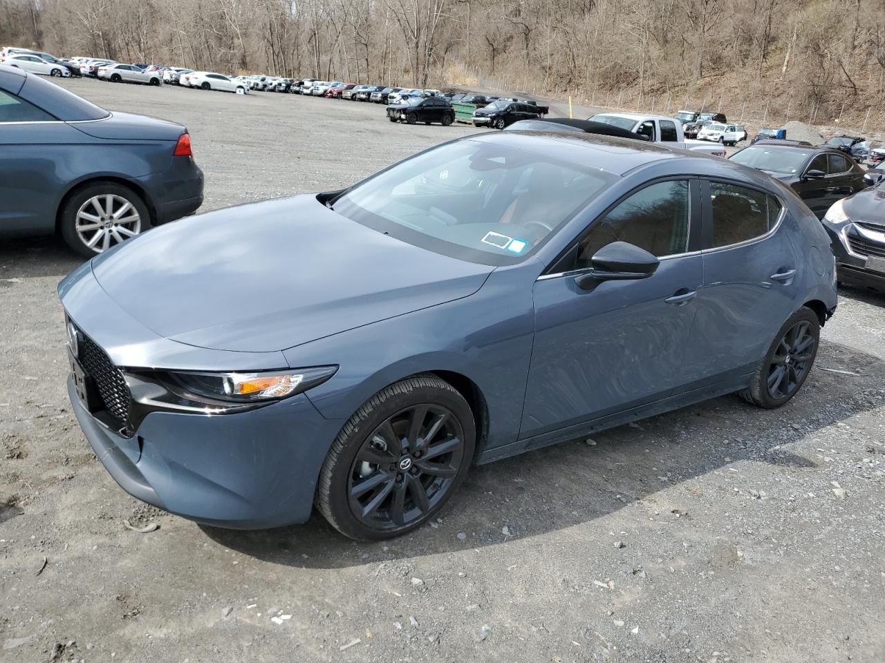 MAZDA 3 PREFERRE 2025