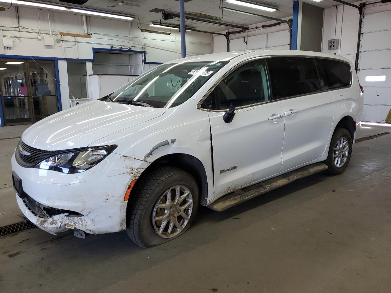 CHRYSLER VOYAGER LX 2023