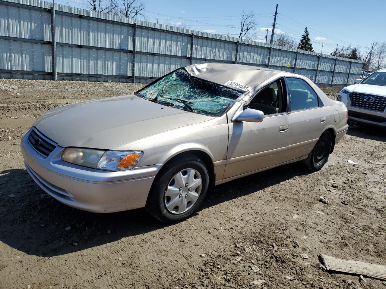 TOYOTA CAMRY LE 2000