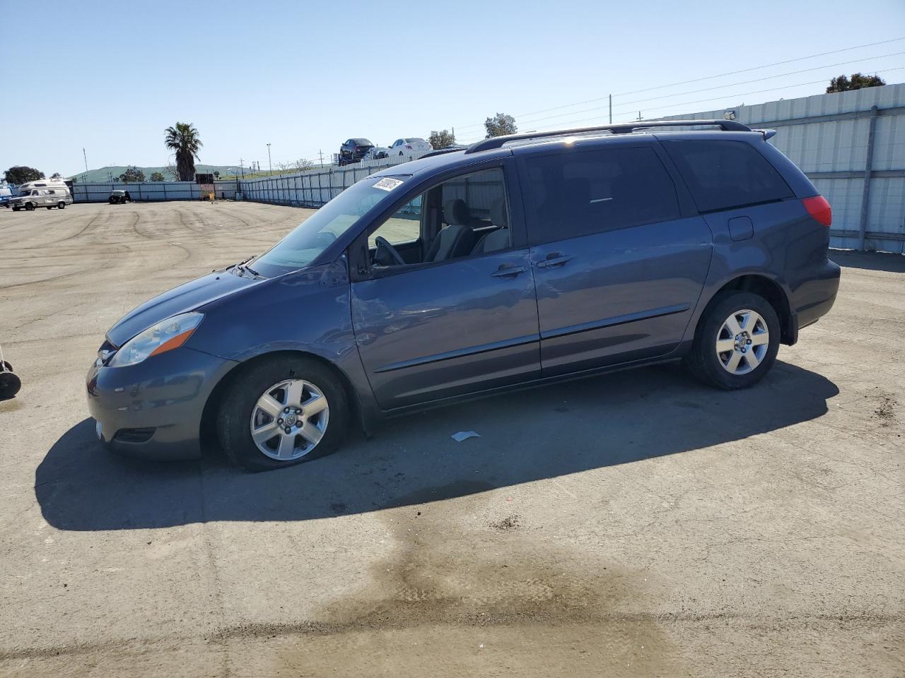 TOYOTA SIENNA CE 2008