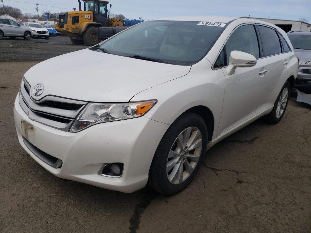 TOYOTA VENZA LE 2015