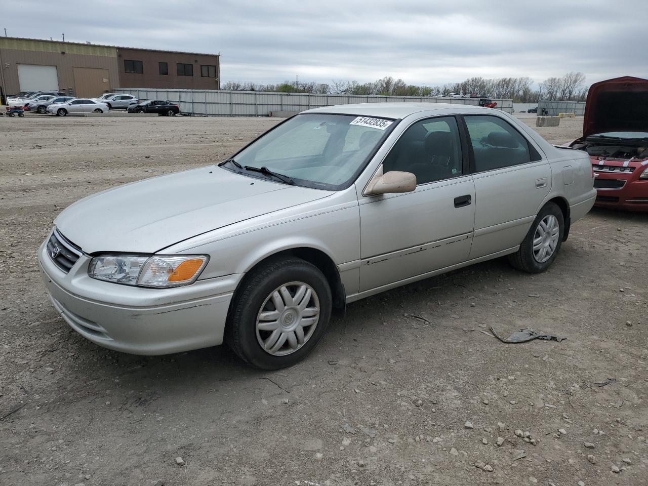 TOYOTA CAMRY CE 2001