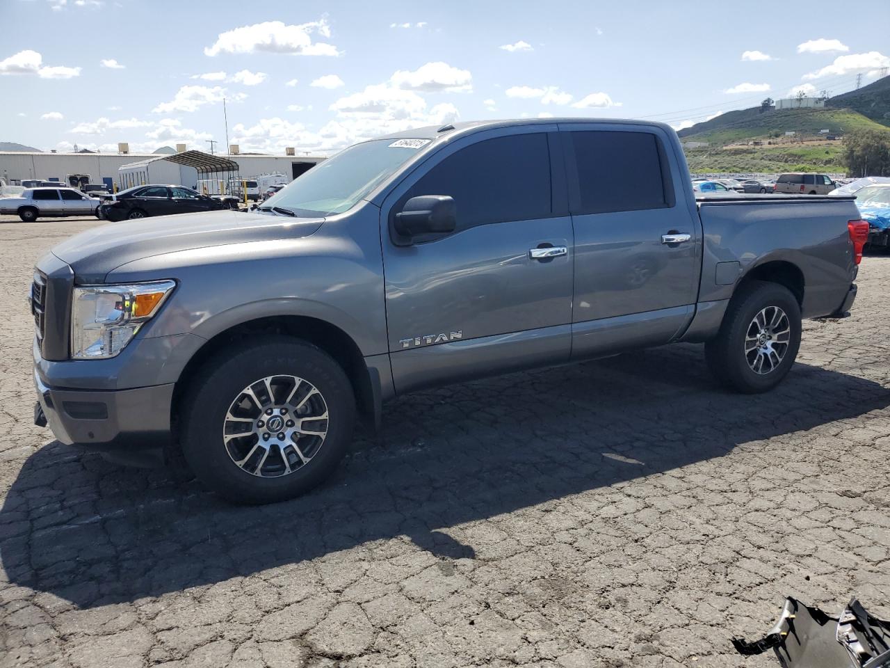 NISSAN TITAN SV 2021