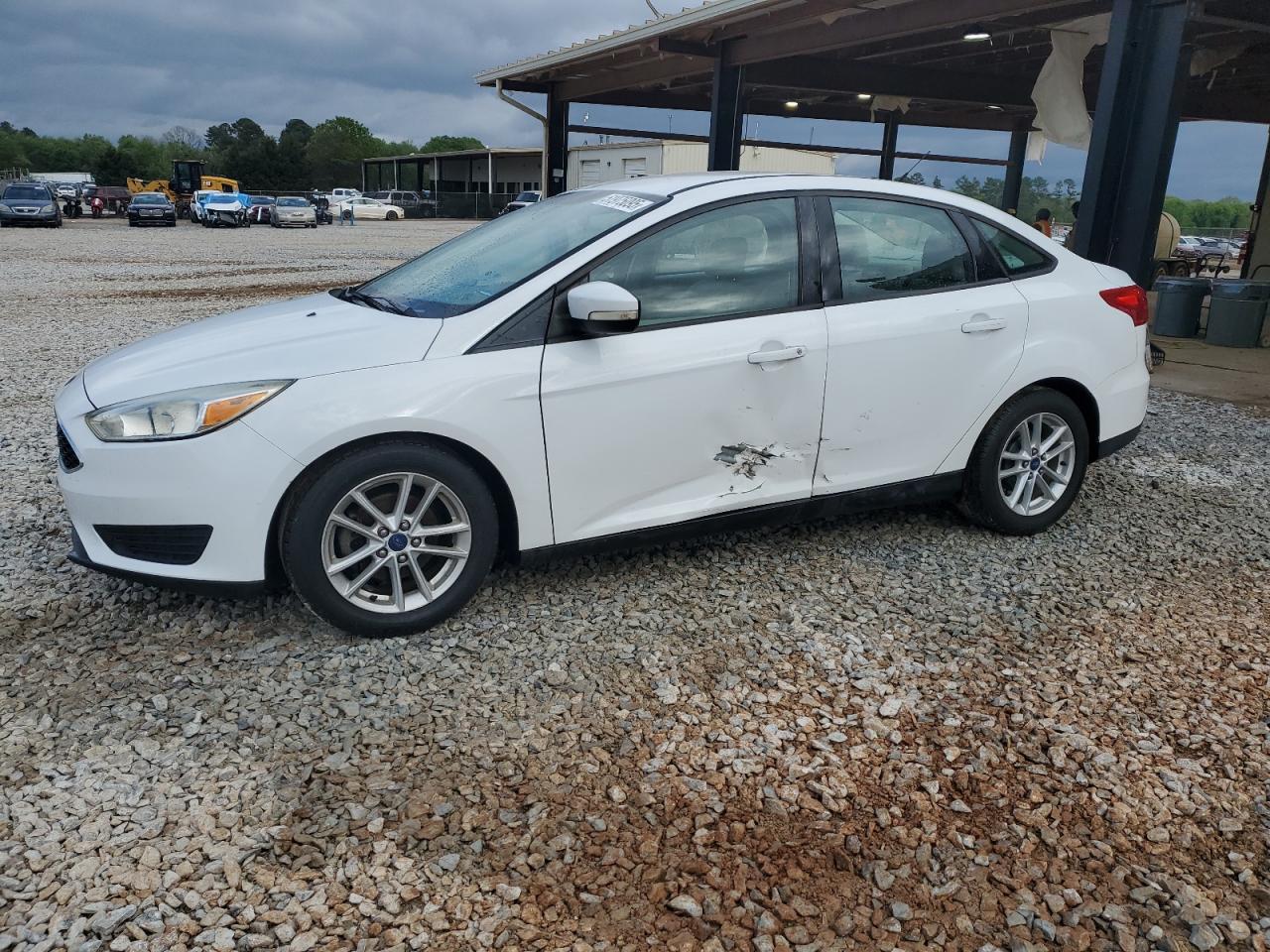 FORD FOCUS SE 2015