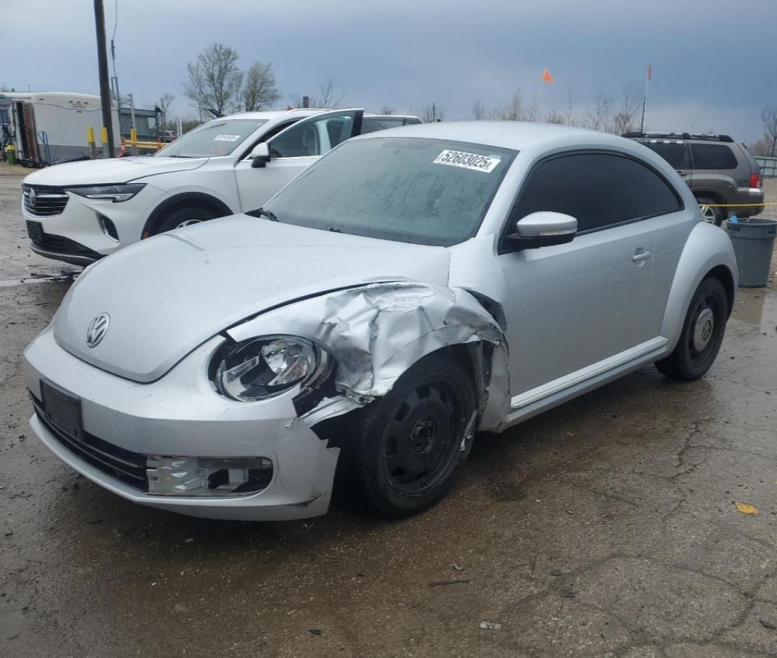 VOLKSWAGEN BEETLE 2012