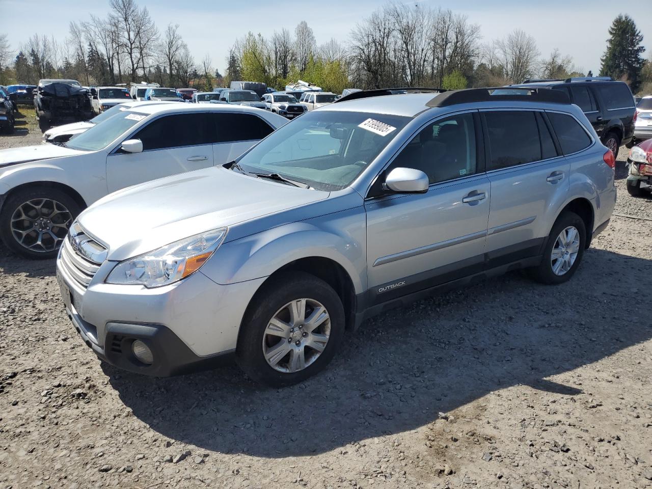 SUBARU OUTBACK 2. 2013
