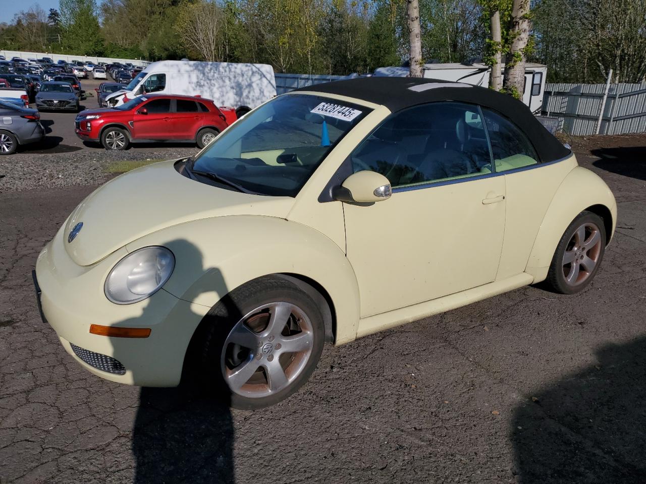 VOLKSWAGEN NEW BEETLE 2006