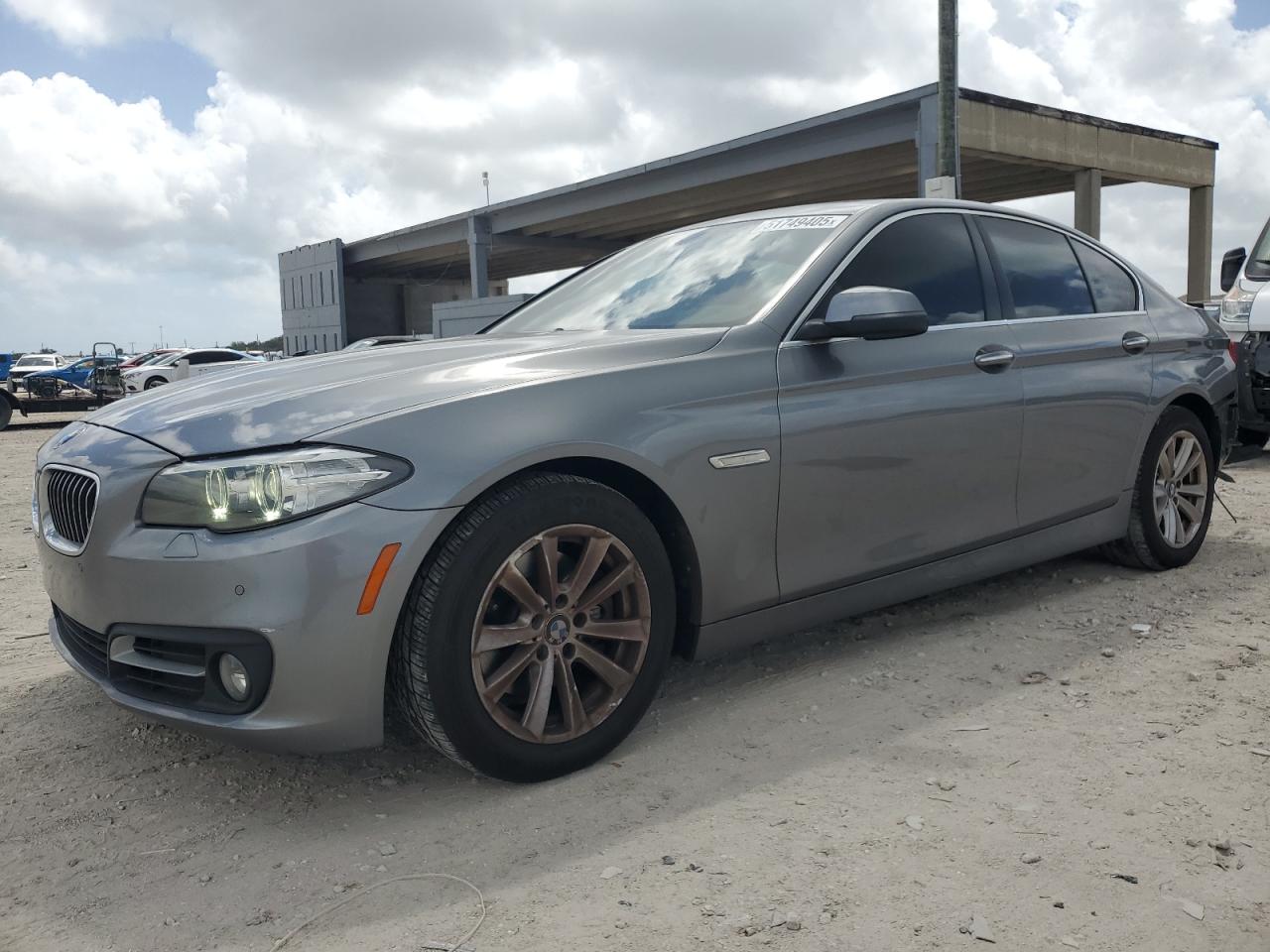 BMW 528 XI 2015