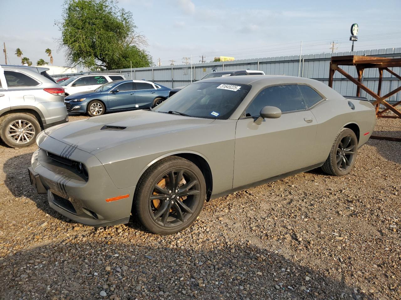 DODGE CHALLENGER 2017