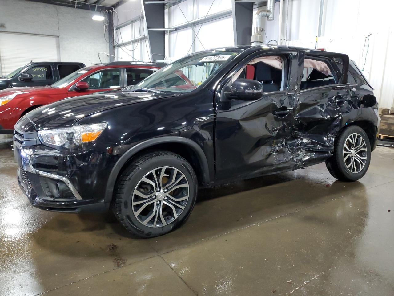 MITSUBISHI OUTLANDER 2018
