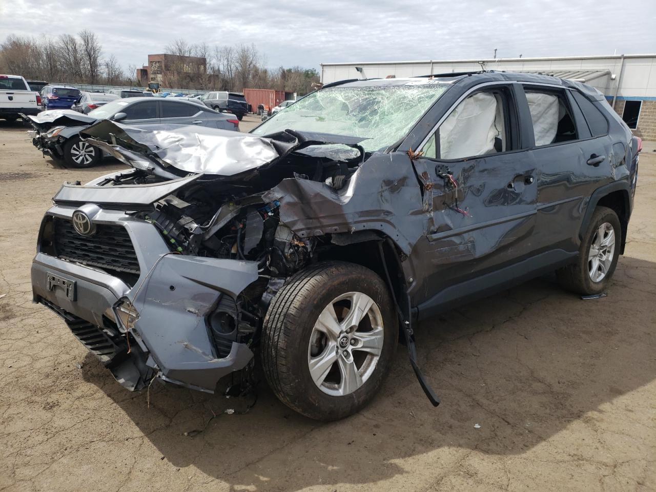TOYOTA RAV4 XLE 2019