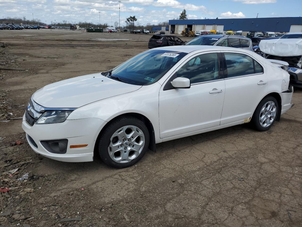 FORD FUSION SE 2010