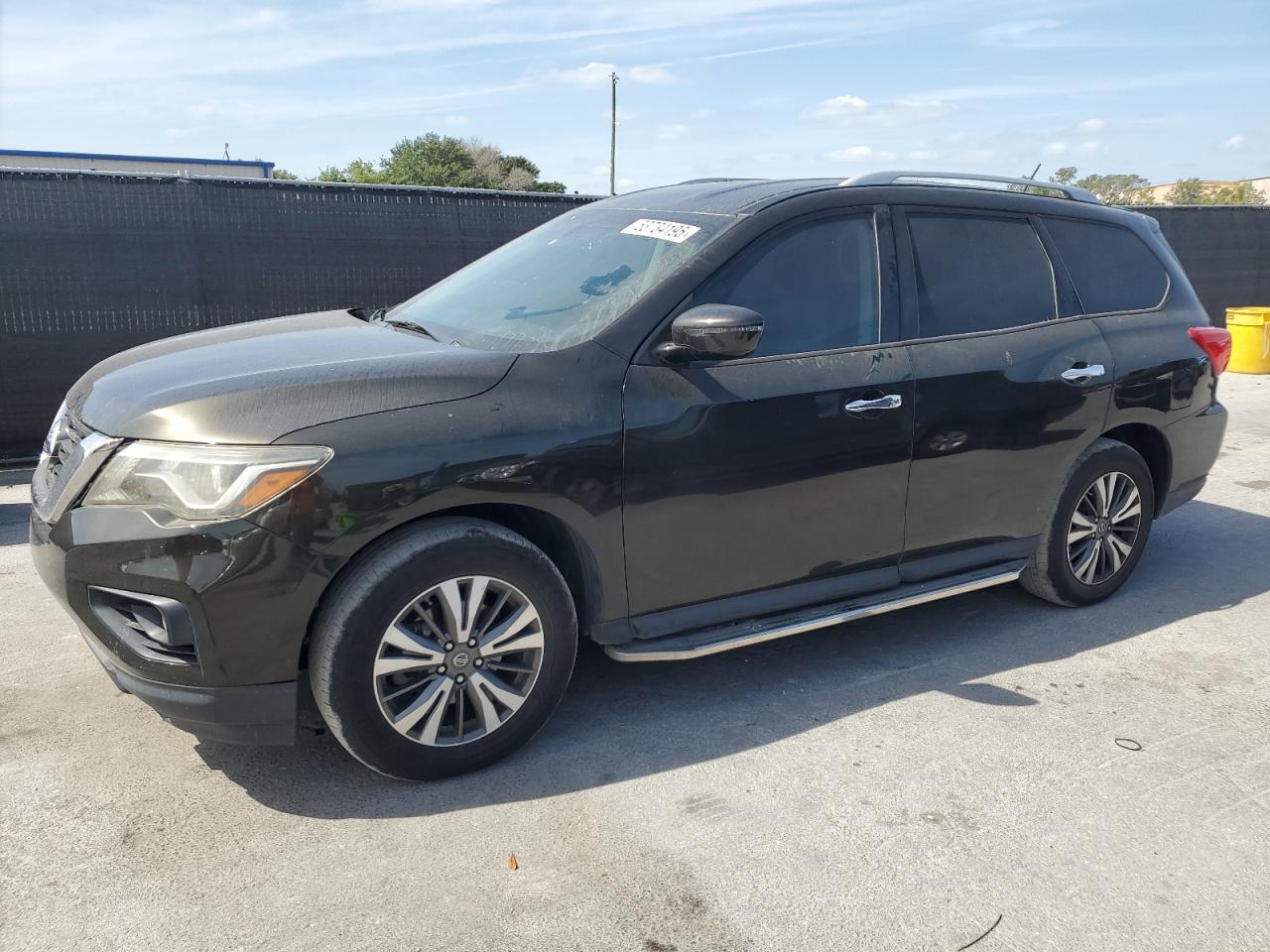 NISSAN PATHFINDER 2017