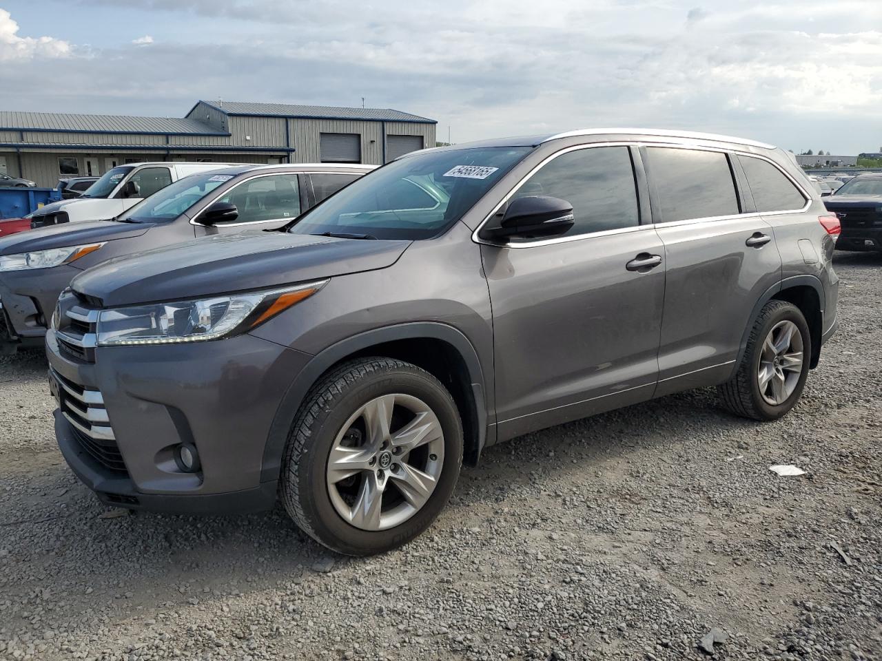 TOYOTA HIGHLANDER 2017
