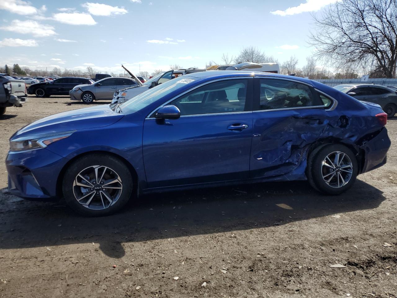 KIA FORTE EX 2023