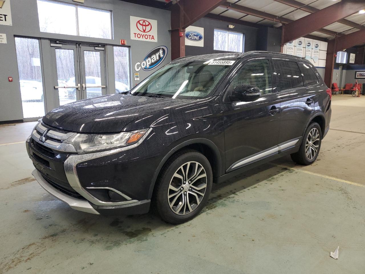 MITSUBISHI OUTLANDER 2016