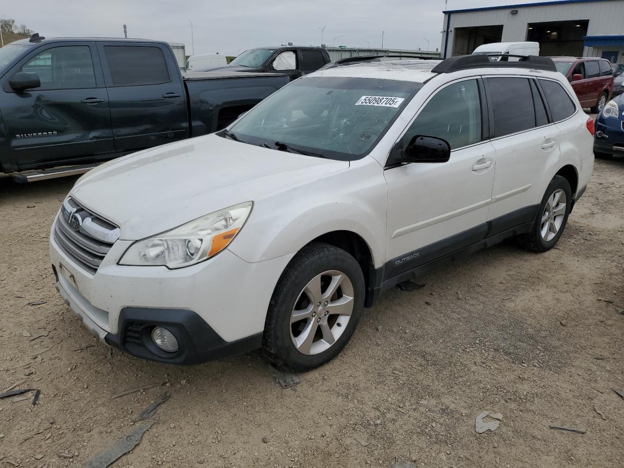 SUBARU OUTBACK 2. 2013