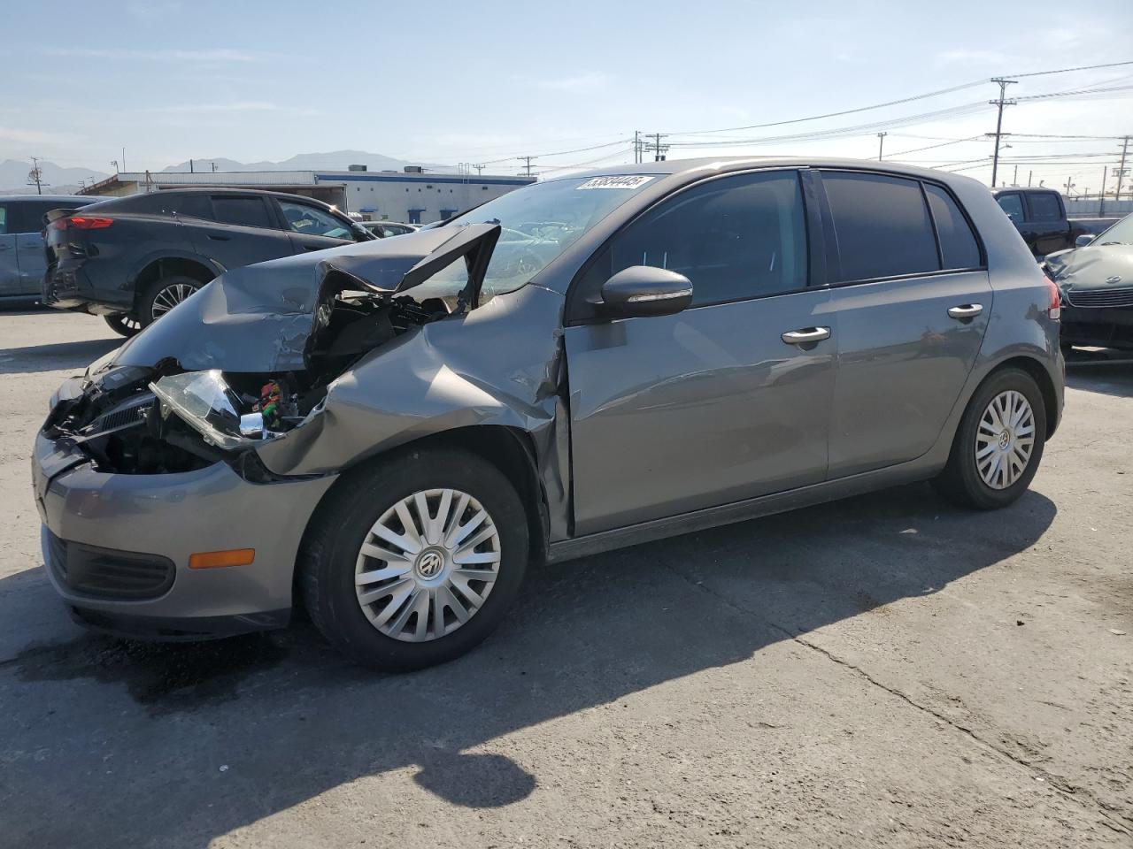 VOLKSWAGEN GOLF 2012