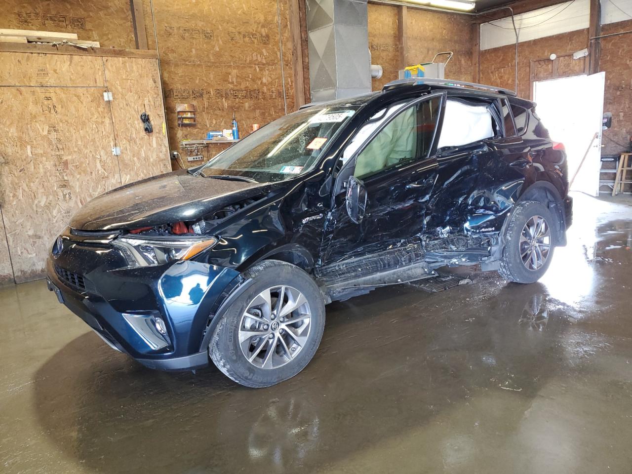 TOYOTA RAV4 HV LE 2018