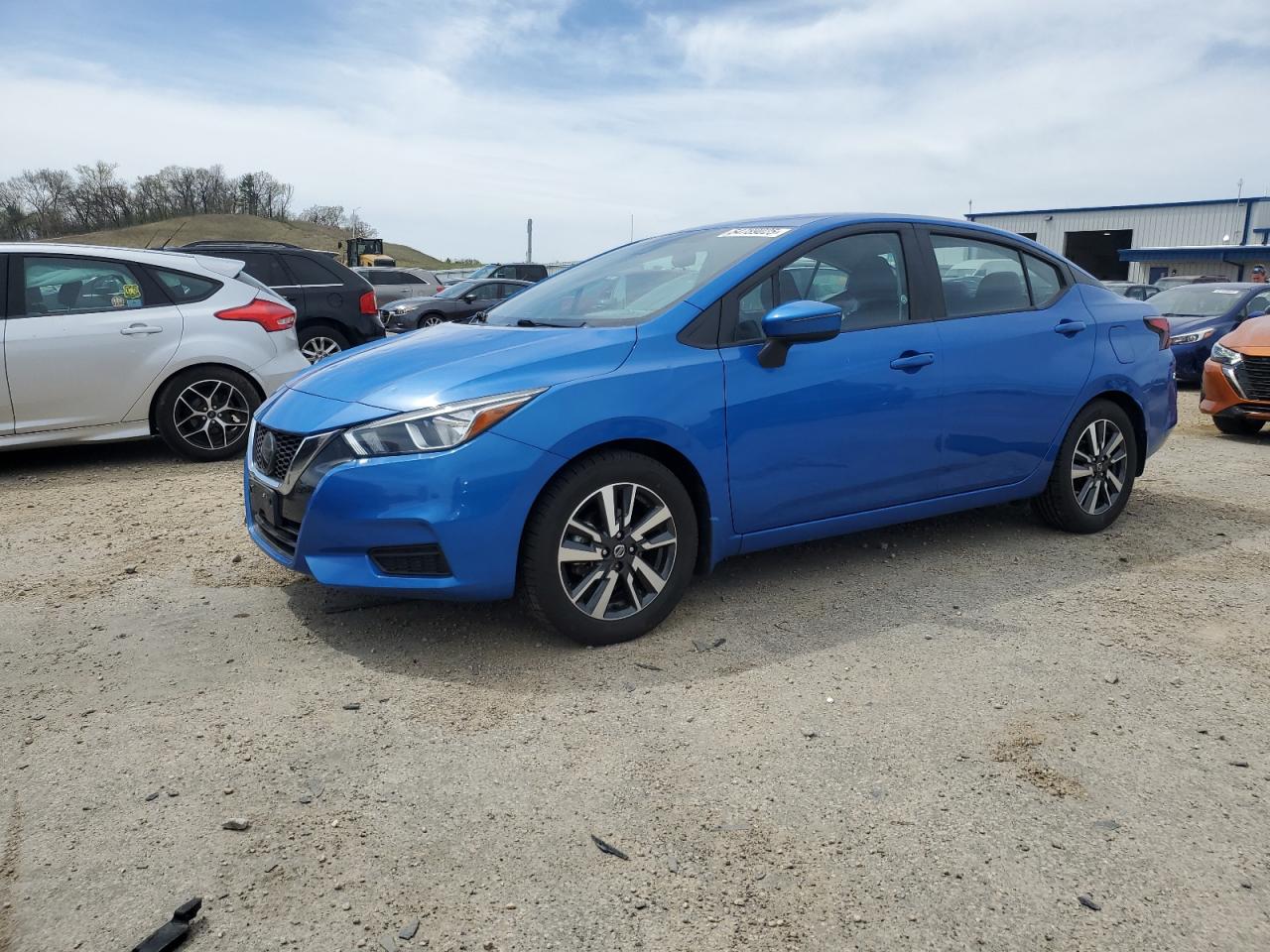 NISSAN VERSA SV 2021